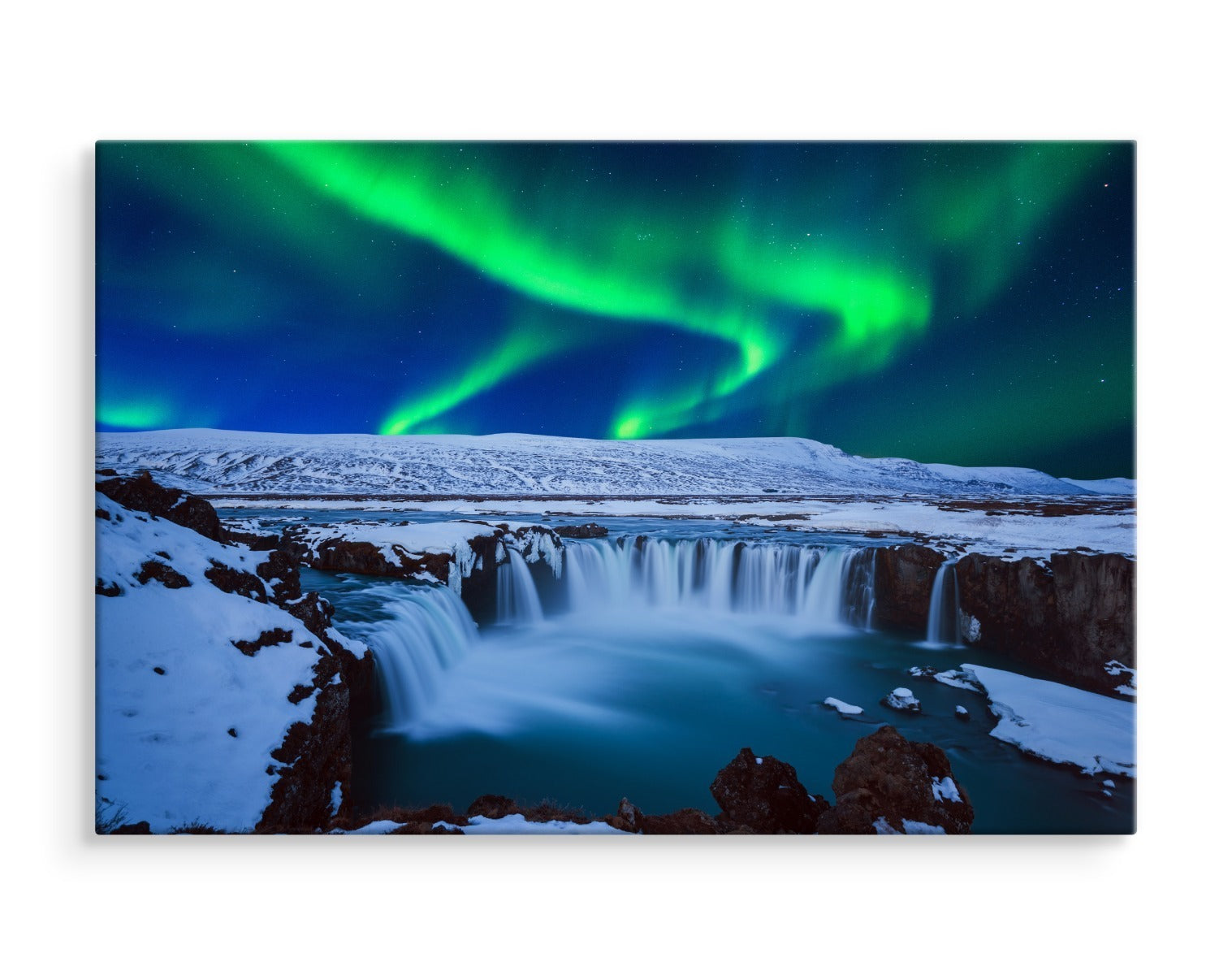 Nordlys over fossen