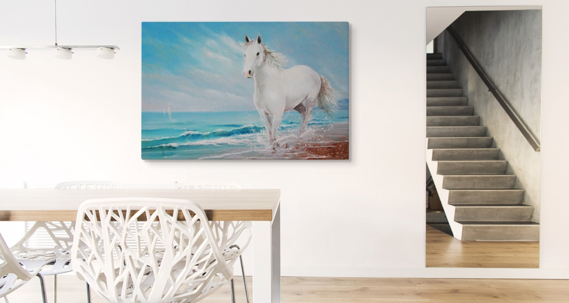 Hvit hest på kysten