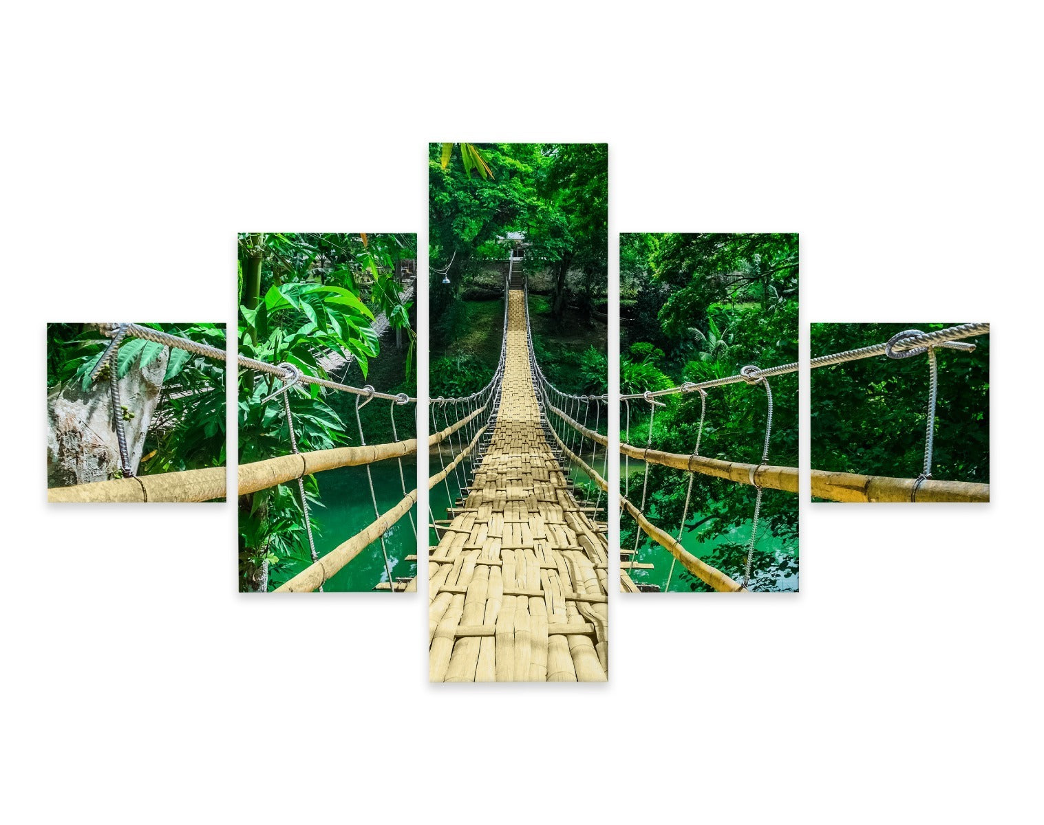 Flerdelt: Bambusbro i en tropisk skog
