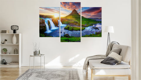 flerdeltutsikt over kirkjufellsfoss